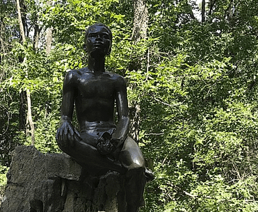 https://commons.wikimedia.org/wiki/File:George_Washington_Carver_National_Monument_02.jpg