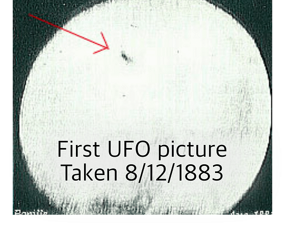 first ever photograph taken of UFO in 1883
